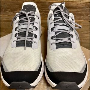 On Cloudvista trail running shoe